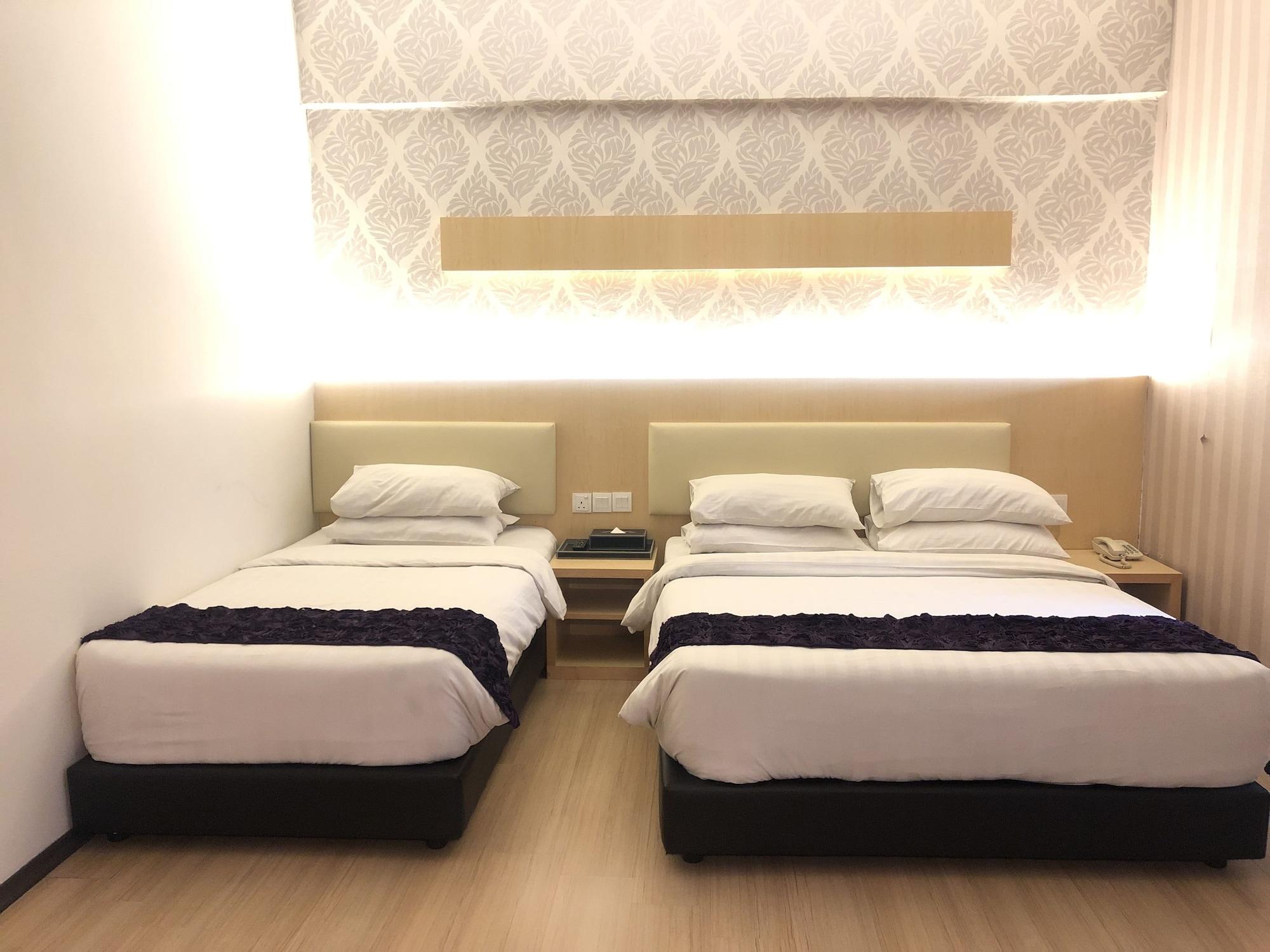 Pariss Hotel Johor Bahru Exterior photo