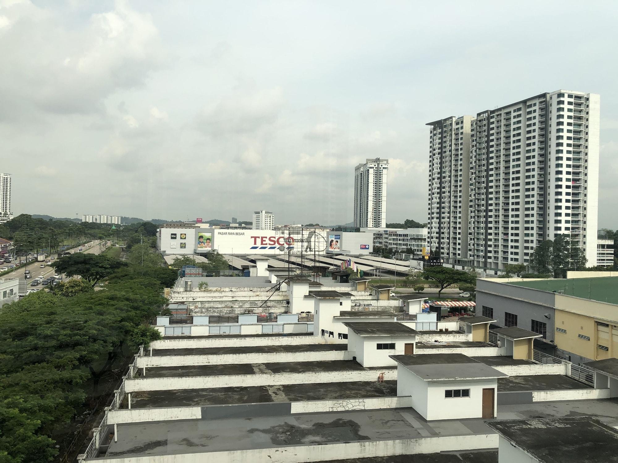Pariss Hotel Johor Bahru Exterior photo